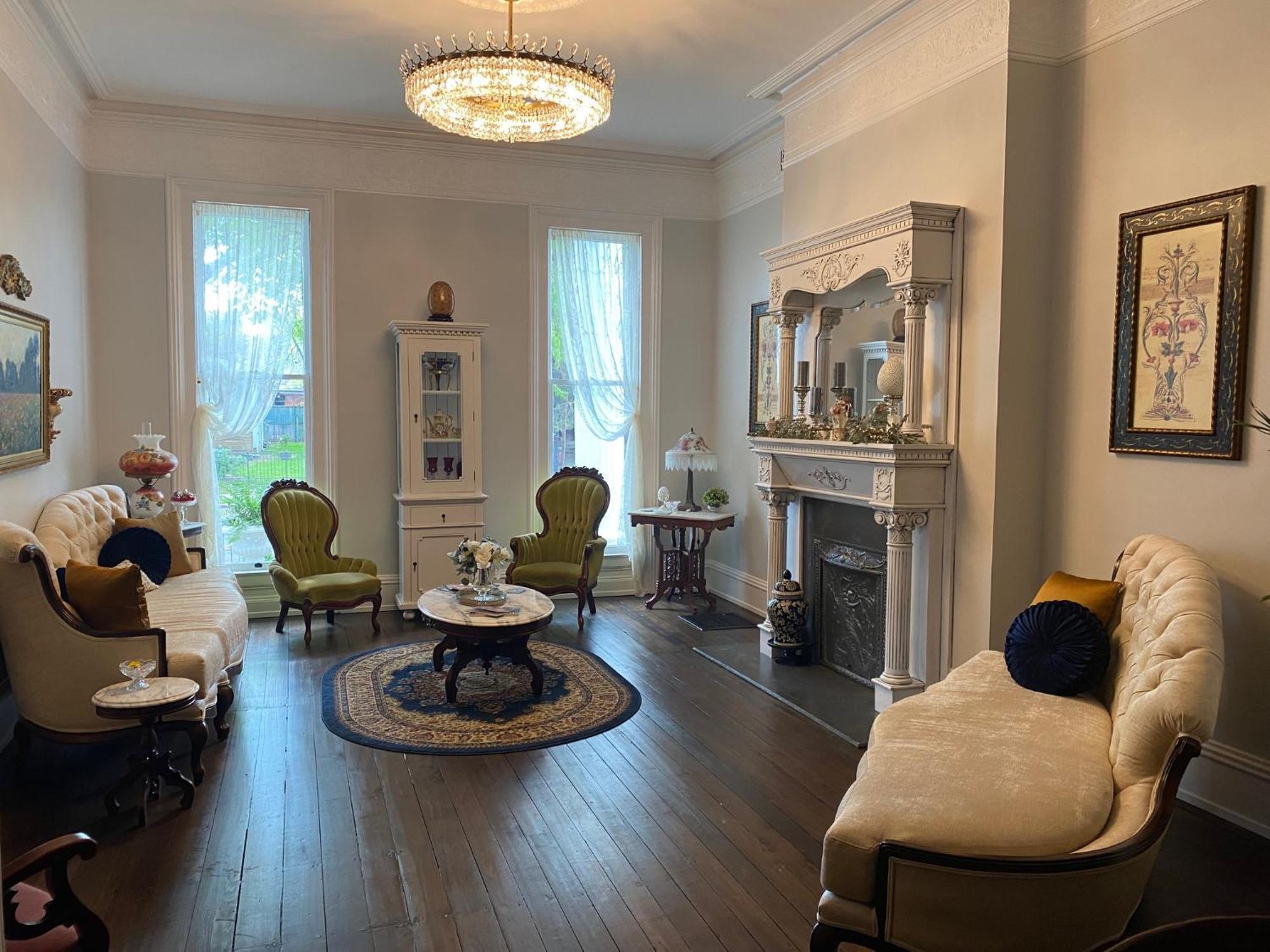 Belle Louise Historic Bed & Breakfast Падака Экстерьер фото